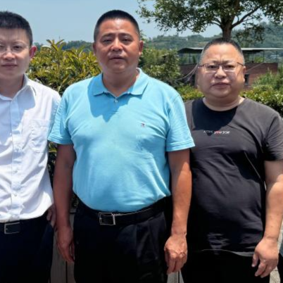 a片免费看
完成市级选派驻村第一书记轮换交接工作