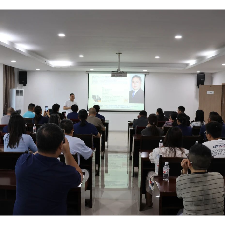 a片免费看
工会举办心理健康知识讲座助力职工守护家庭与心灵健康