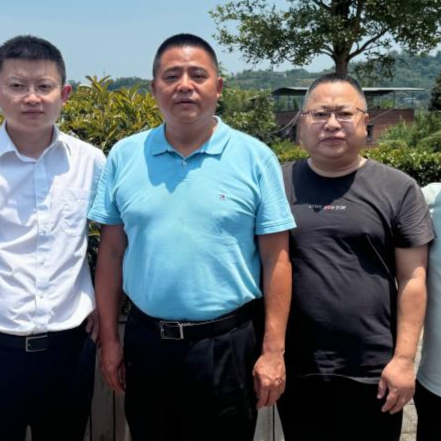 a片免费看
完成市级选派驻村第一书记轮换交接工作