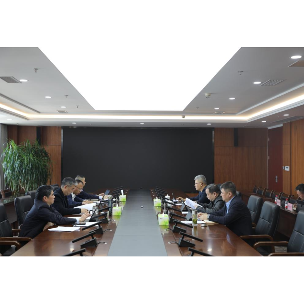 a片免费看
党委召开专题会议研究部署开展深入贯彻中央八项规定精神学习教育工作
