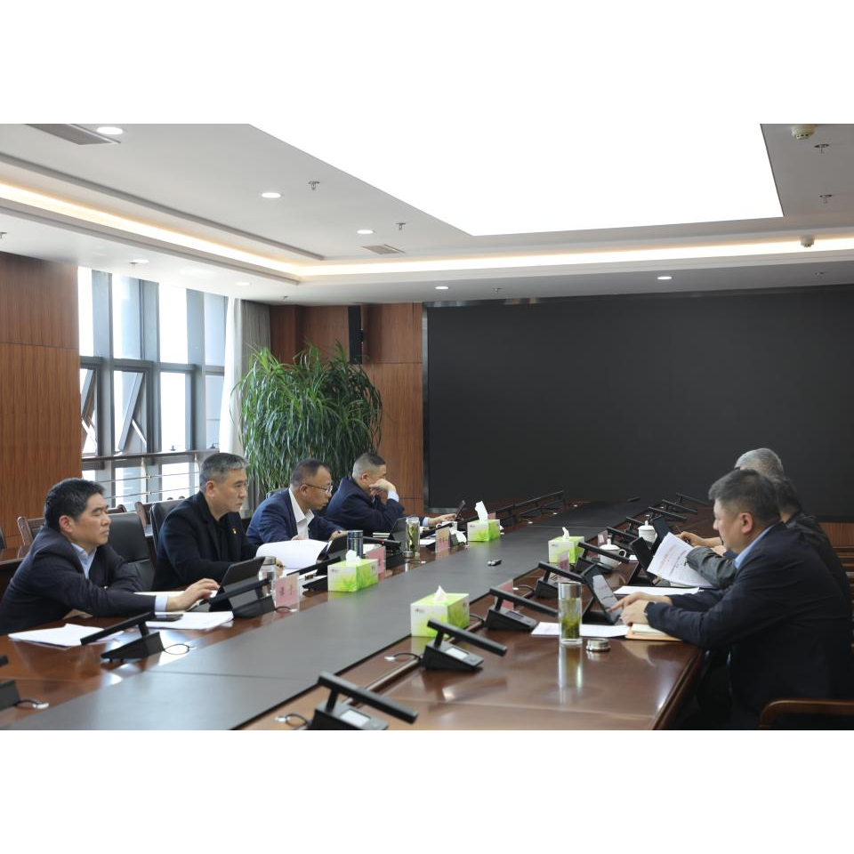 a片免费看
召开2025年第4次党委理论学习中心组学习会暨深入贯彻中央八项规定精神学习教育第1期读书班