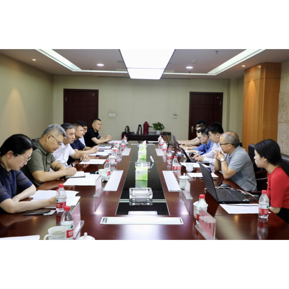 屈宏接待国金证券研究所等机构现场调研